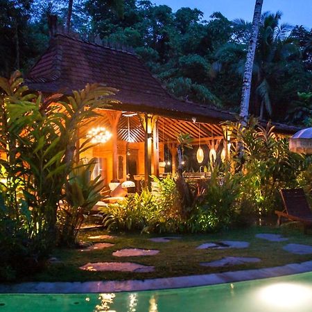 Villa Mahadevi Jungle Retreat Joglo 1 우붓 외부 사진